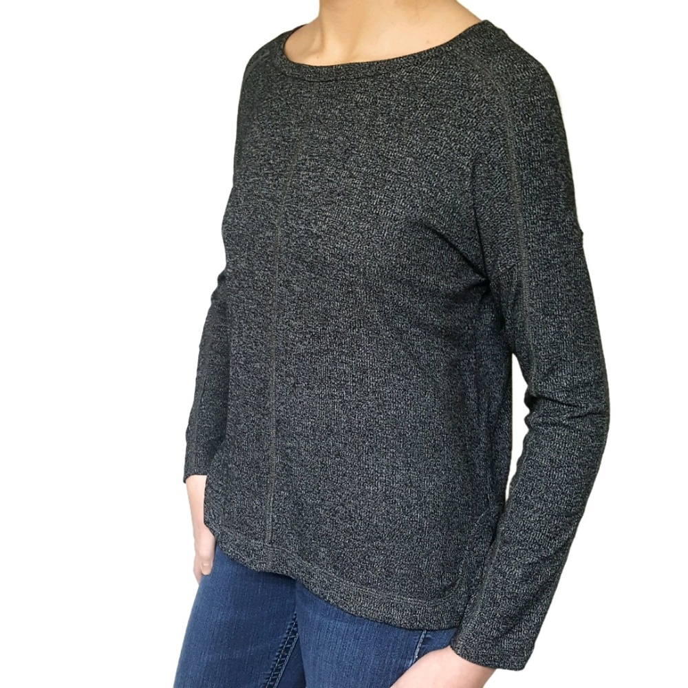Le Lis Long Sleeve Sweater Rayon Blend size Med